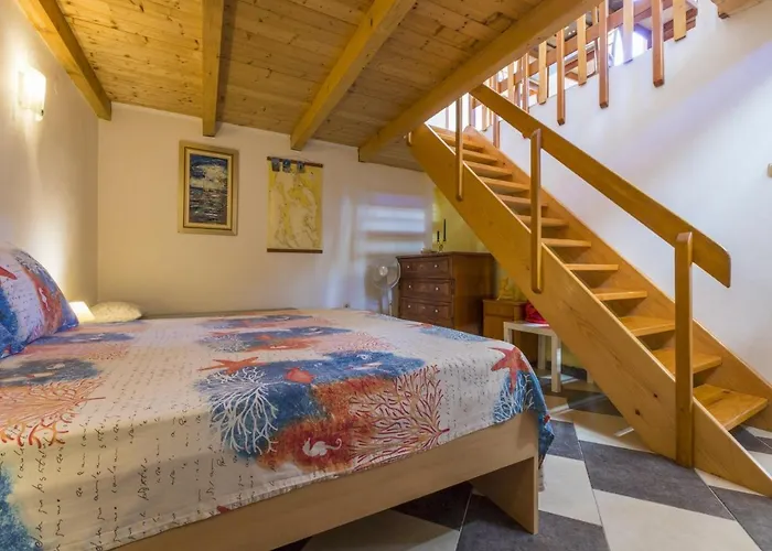 House Haus Vlady Ferienhaus *