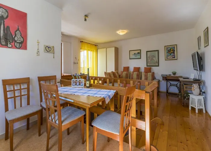Ferienhaus House Haus Vlady *